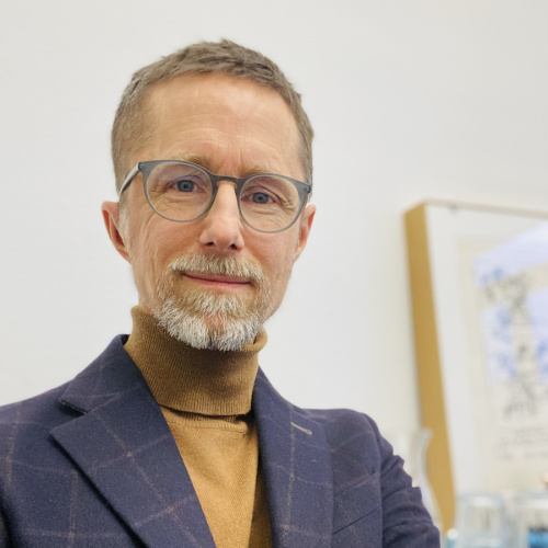 Profile picture for user Thomas Baumberger